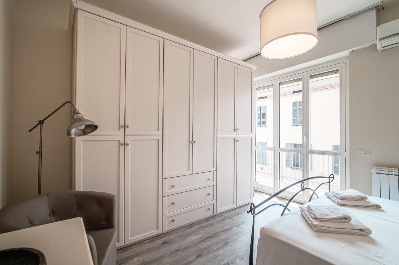 Lovely Suite With Private Parking In Como Exterior photo