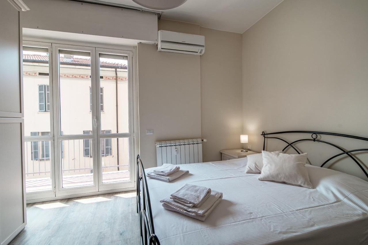 Lovely Suite With Private Parking In Como Exterior photo