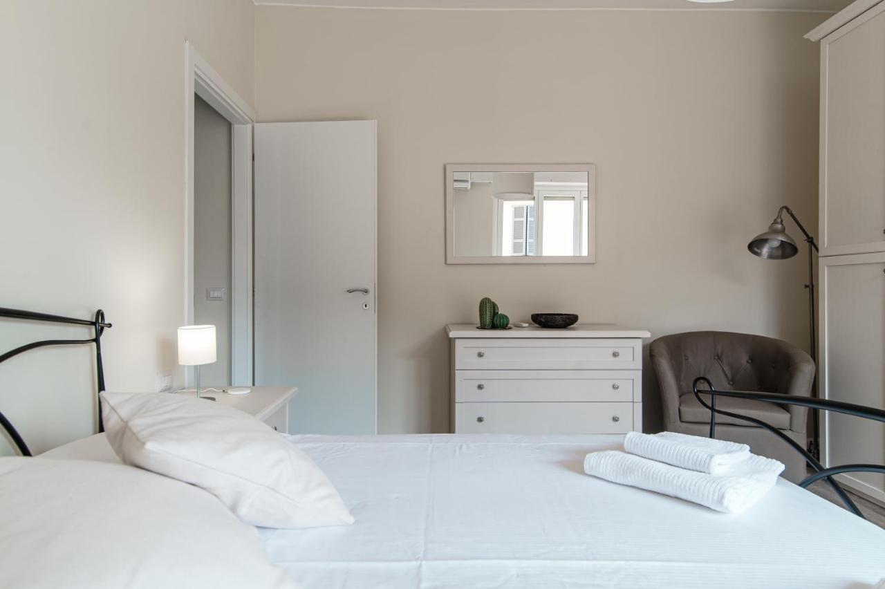Lovely Suite With Private Parking In Como Exterior photo