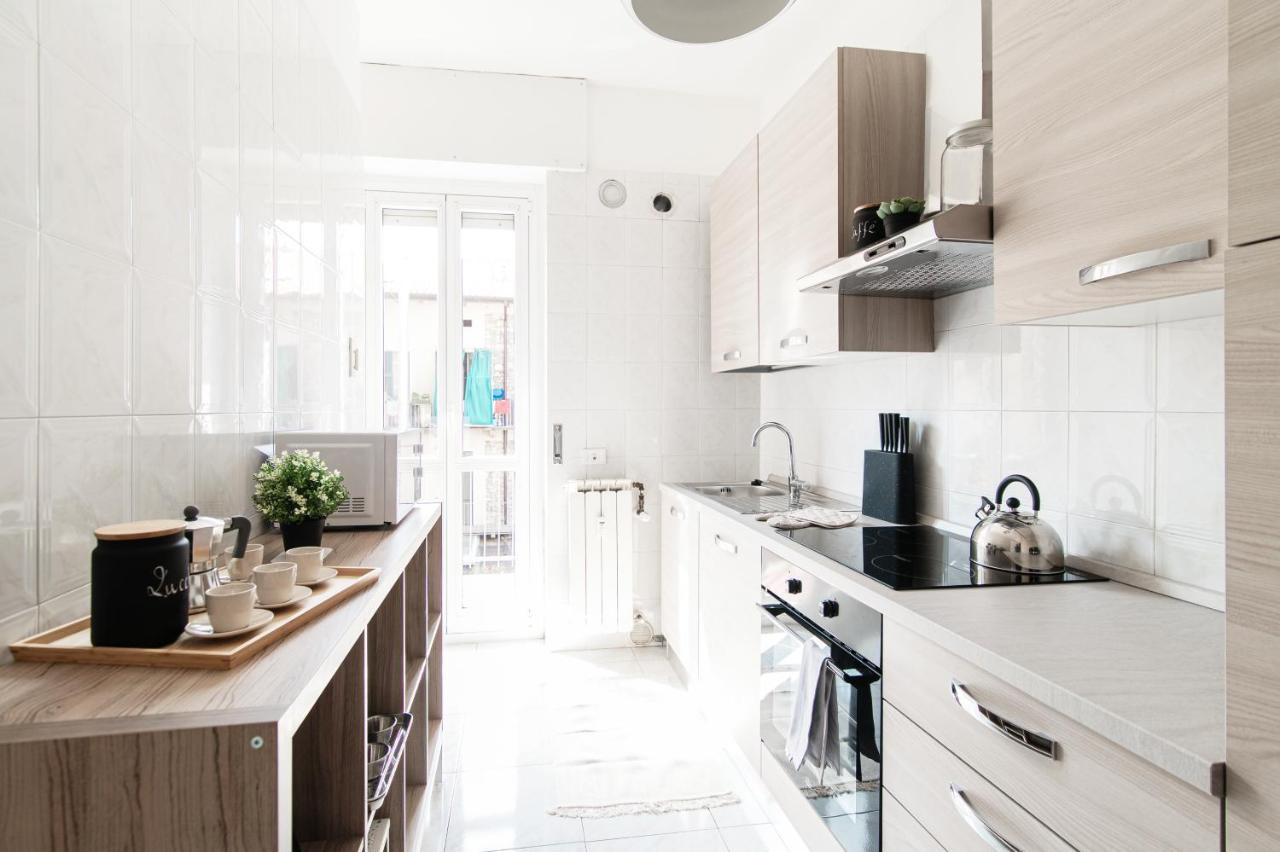 Lovely Suite With Private Parking In Como Exterior photo
